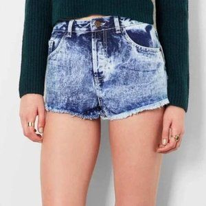 Topshop Moto Denim Jean Shorts Size 28 USA 6 size 10 EUR 38 - Acid Wash Style